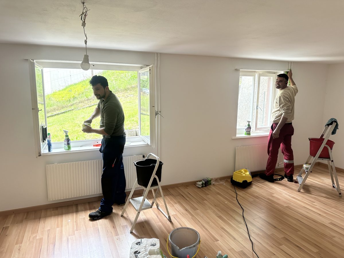 Osterlohs Team reinigt Fenster – Endreinigung Ostschweiz